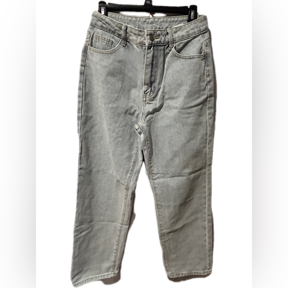 Light wash jeans